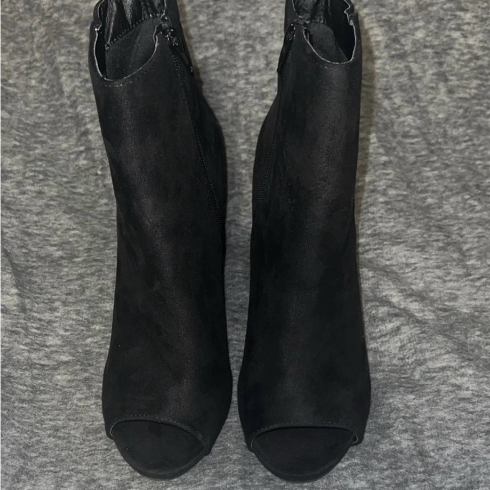 Elegant Black Women's Ankle Boots